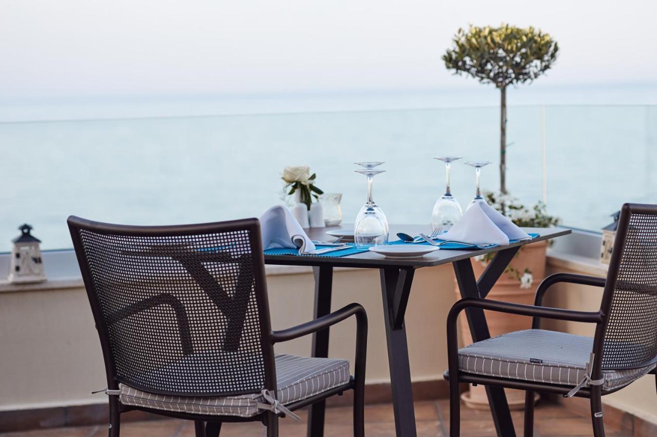 Giannoulis - Grand Bay Beach Resort (Adults Only) Kolymbari Exterior photo